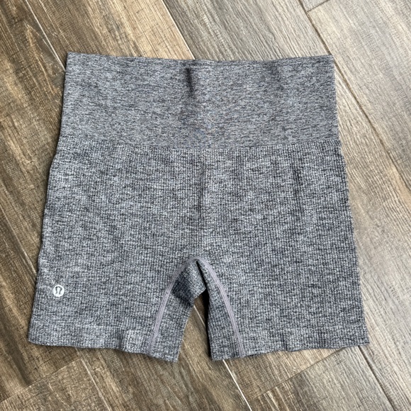 lululemon athletica Pants - Lululemon Gary shorts 4
